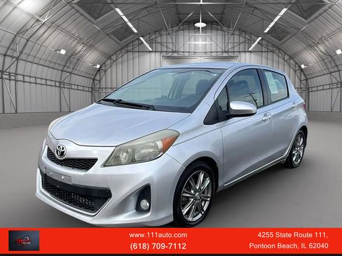 Used 2014 Toyota Yaris SE image 1