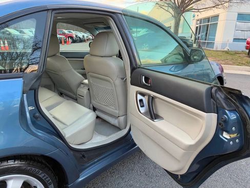 Used 2007 Subaru Legacy 2.5i Limited image 7