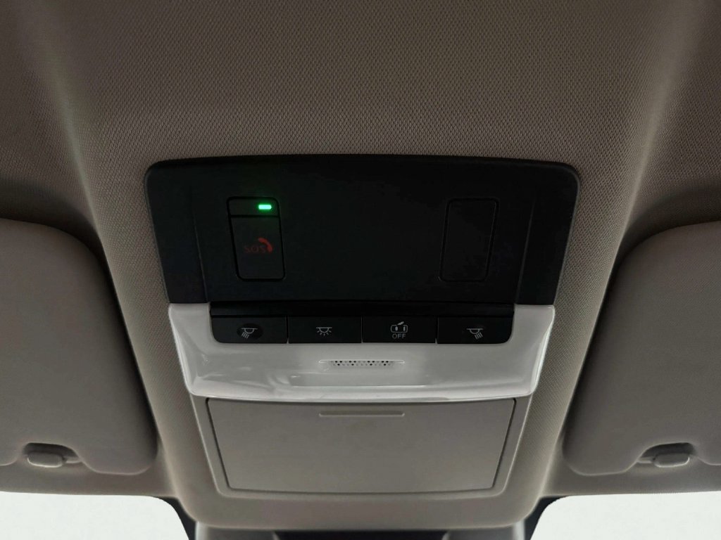 Used 2023 Nissan Rogue SV AWD/4WD image 19