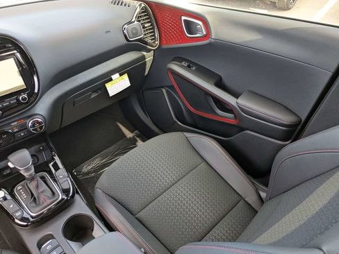 New 2025 Kia Soul GT-Line w/ GT-Line Technology Package image 17