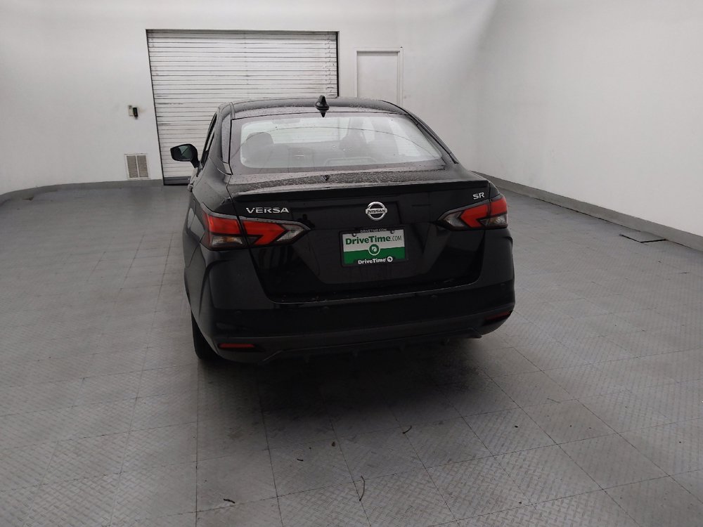 Used 2022 Nissan Versa SR FWD image 6