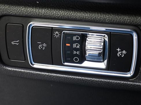 New 2026 Lincoln Corsair Premiere image 24