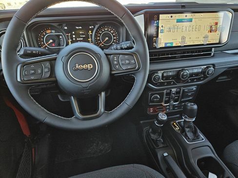 New 2025 Jeep Wrangler Unlimited Rubicon image 22
