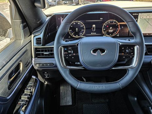 New 2026 INFINITI QX80 4WD w/ Sport Exterior Package image 32