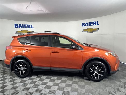 Used 2016 Toyota RAV4 SE w/ Advanced Technology Package AWD/4WD image 6