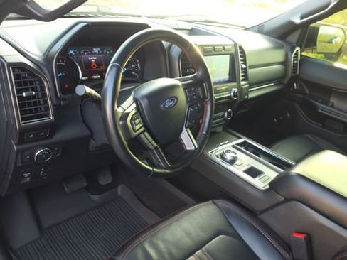 Used 2021 Ford Expedition Max Limited RWD image 12