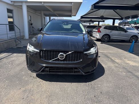 Used 2023 Volvo XC60 B5 Ultimate w/ Climate Package image 2