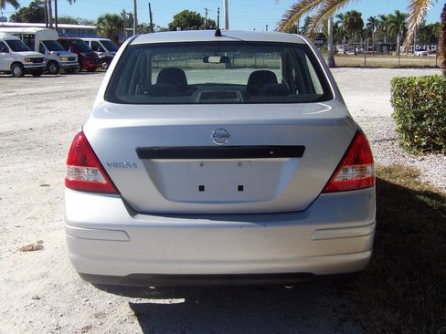 Used 2010 Nissan Versa Sedan image 6