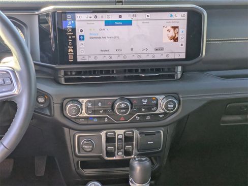 Used 2024 Jeep Wrangler Unlimited Sahara w/ Technology Group image 20