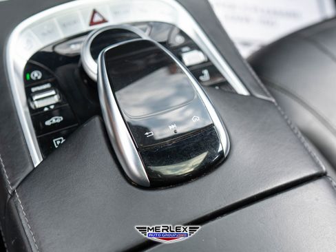 Used 2018 Mercedes-Benz S 560 Sedan image 39