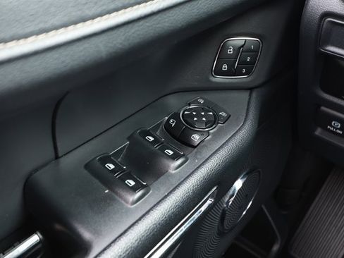 Used 2024 Ford Expedition XLT RWD image 22