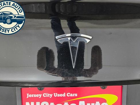 Used 2018 Tesla Model 3 Long Range AWD/4WD image 27