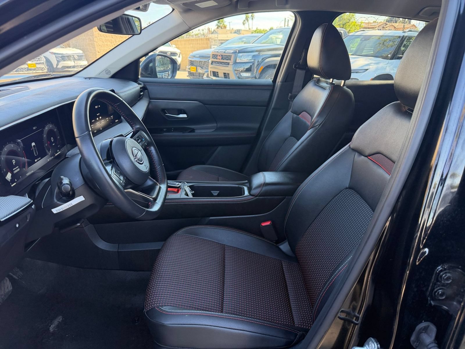 Used 2026 Nissan Kicks SR AWD/4WD image 25
