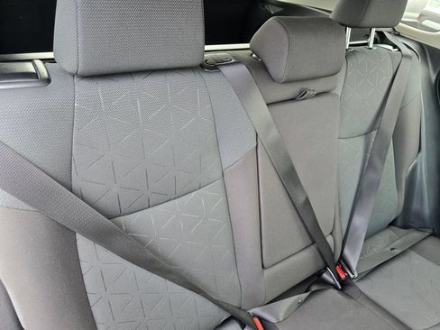 Used 2025 Toyota RAV4 XLE AWD/4WD image 15