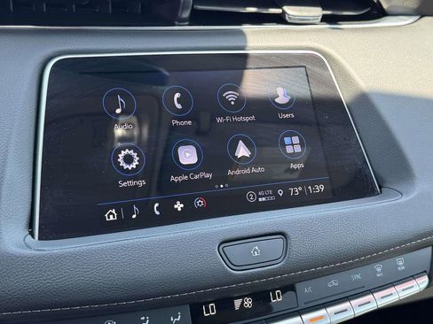Used 2022 Cadillac XT4 Luxury w/ Cold Weather Package AWD/4WD image 27