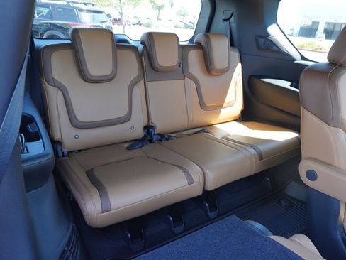New 2025 Nissan Armada SL w/ Captain's Chari Seat Package image 10