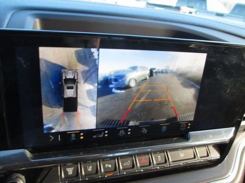 Used 2025 Chevrolet Silverado 3500 High Country w/ Technology Package image 20