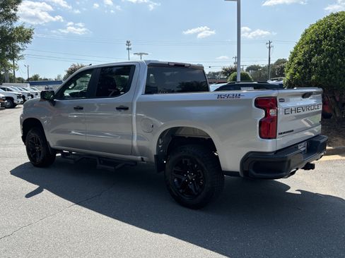 Used 2022 Chevrolet Silverado 1500 LT Trail Boss w/ LPO, Dark Essentials Package AWD/4WD image 3