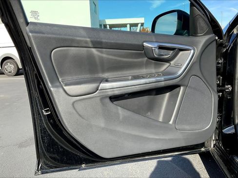 Used 2015 Volvo S60 T5 Premier image 26