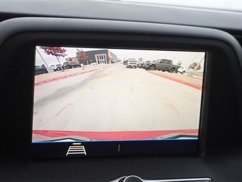 Used 2020 Chevrolet Camaro LT image 18