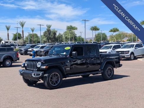 Used 2023 Jeep Gladiator Overland w/ Trailer Tow Package AWD/4WD image 2