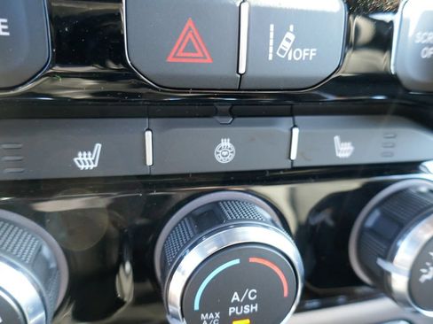 New 2026 RAM 1500 Big Horn AWD/4WD image 25