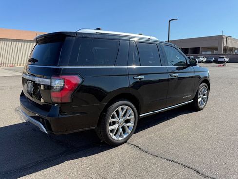 Used 2018 Ford Expedition Platinum AWD/4WD image 5