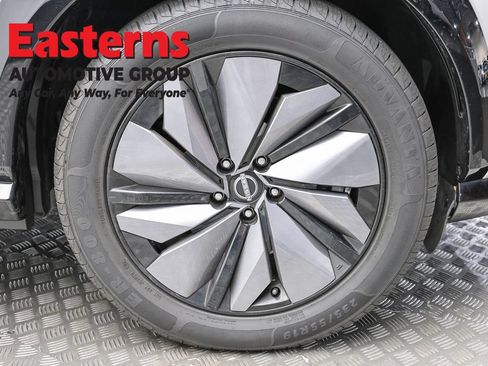 Used 2023 Nissan Ariya FWD image 28