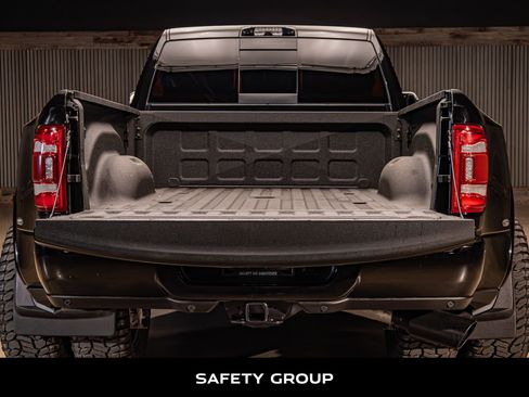 Used 2022 RAM 3500 Limited image 8