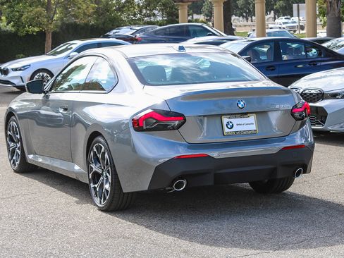 New 2026 BMW 230i Coupe RWD image 4