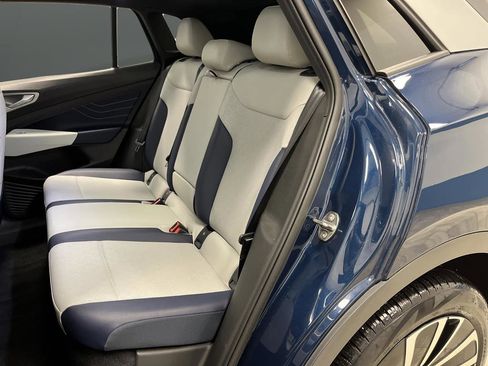 Used 2023 Volkswagen ID.4 Pro S Plus image 29