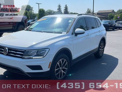 Used 2020 Volkswagen Tiguan SE w/ Panoramic Sunroof Package AWD/4WD image 1
