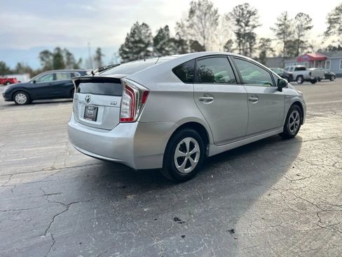 Used 2014 Toyota Prius Two image 7