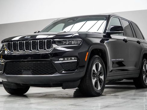 Used 2024 Jeep Grand Cherokee Limited 4xe AWD/4WD image 9