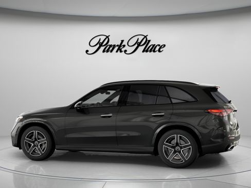 Used 2026 Mercedes-Benz GLC 300 image 9
