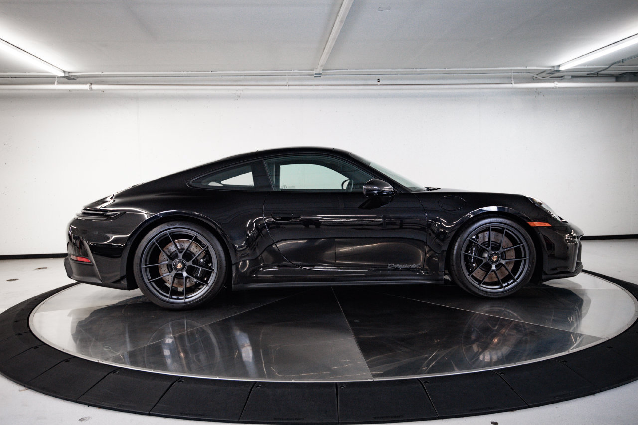 Certified 2026 Porsche 911 Carrera GTS RWD image 8