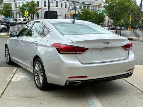 Used 2017 Genesis G80 3.8 AWD/4WD image 3