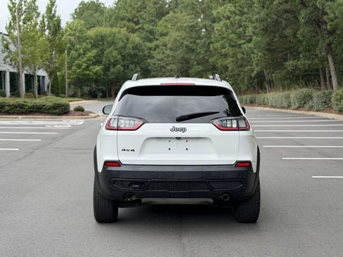 Used 2020 Jeep Cherokee Latitude AWD/4WD image 6