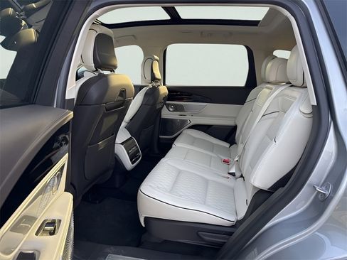 Used 2024 Lincoln Nautilus Black Label w/ Jet Appearance Package (87T) image 25