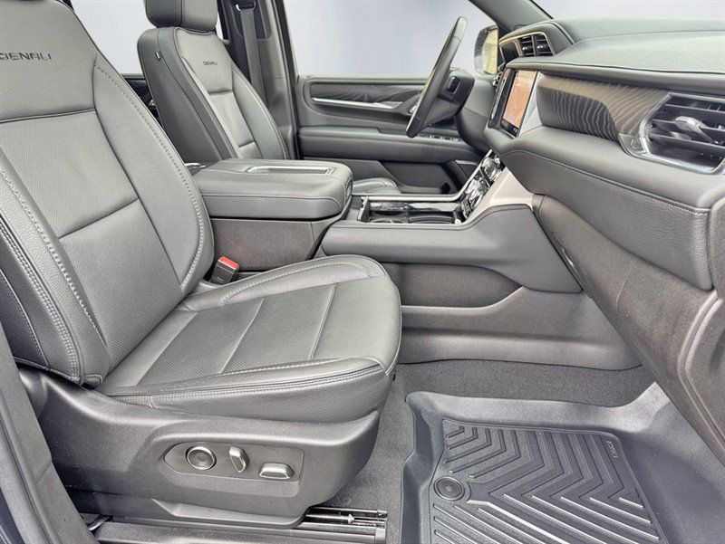 Used 2021 GMC Yukon Denali AWD/4WD image 27