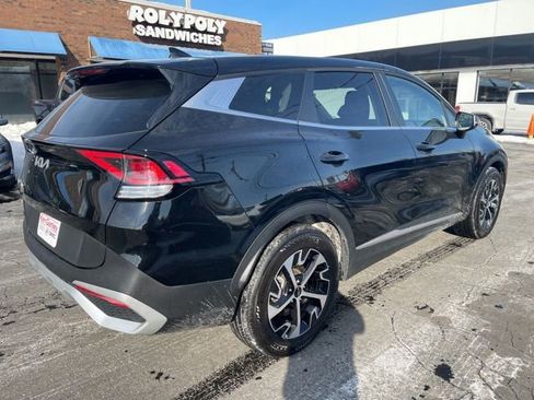 Used 2025 Kia Sportage EX image 6
