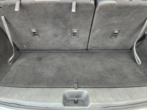 Used 2023 Nissan Pathfinder SL AWD/4WD image 31