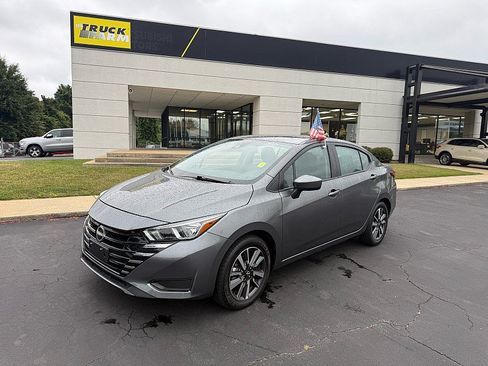 Used 2024 Nissan Versa SV FWD image 1