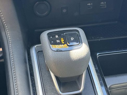 Used 2024 Nissan Pathfinder SL w/ SL Premium Package image 32