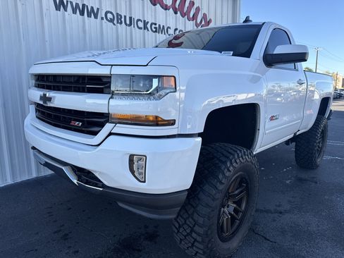 Used 2017 Chevrolet Silverado 1500 LT w/ LT Convenience Package image 12