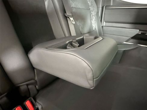Used 2025 Toyota Tundra Limited w/ TRD Off-Road Package AWD/4WD image 38