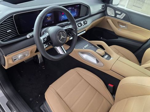 New 2026 Mercedes-Benz GLS 450 4MATIC image 7
