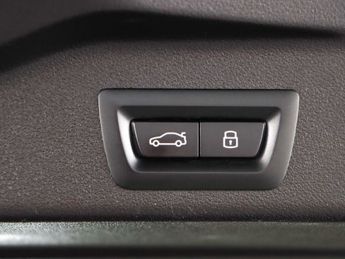 Used 2023 BMW X5 sDrive40i w/ Climate Comfort Package image 30