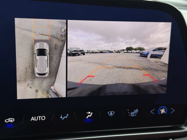 Certified 2024 Chevrolet Equinox EV RS FWD image 19