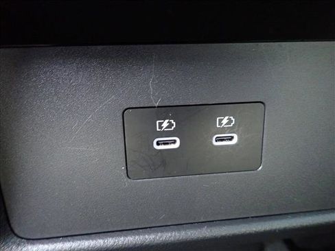 Used 2024 Nissan Rogue SV image 11